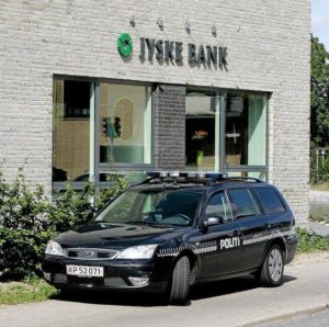Politi ved jyske bank efter røveri